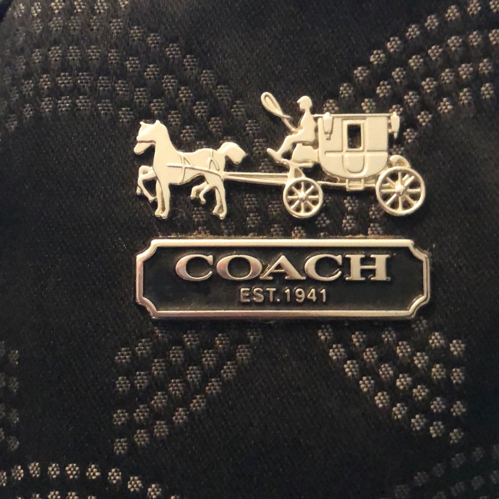 Authentic Coach Signature handbag - Picture 3 of 5